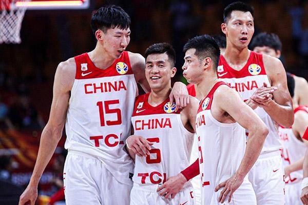 西天取经五百年后，如来圆寂，金翅年夜鹏祸乱三界。孙悟空为解救三界，口含如来舍利降众人间。在召集师弟沙悟净、朱悟能的进程中，悟空终究贯通舍身取义的无量佛法，演变真身，覆灭虾蟆精，踏上打败金翅年夜鹏的西行路。